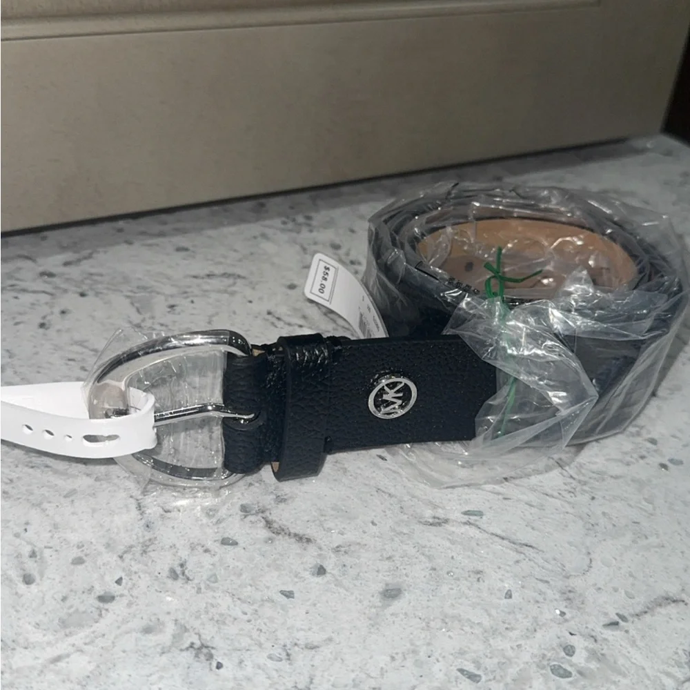 MICHAEL Michael Kors Women's Pebble Leather Black Belt Size Small AUTHENTIC NEW